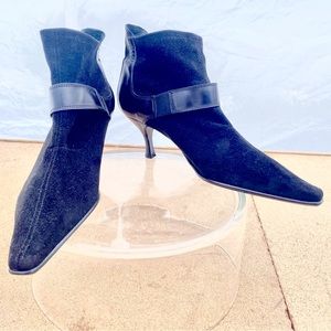 EUC Donald J. Pliner Laceless Suede Winter Heels
